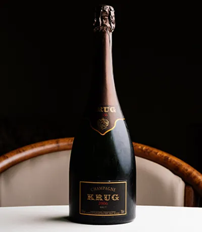 Champagne Krug, uno degli oltre 400 vini della cantina Da Sacerno Champagne Krug, uno degli oltre 400 vini della cantina Da Sacerno